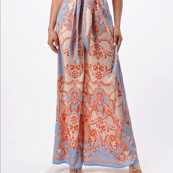 Convertible Super Soft Jumpsuit w Smocked Back - Picture 3 of 3